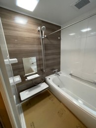 ウエーブ＆スプレー水流で節水しながら軽快な浴び心地　目黒区N様邸